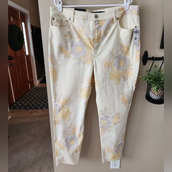 NWT Ralph Lauren floral high rise skinny jeans. Sizes 4 14 18 - Picture 5 of 8